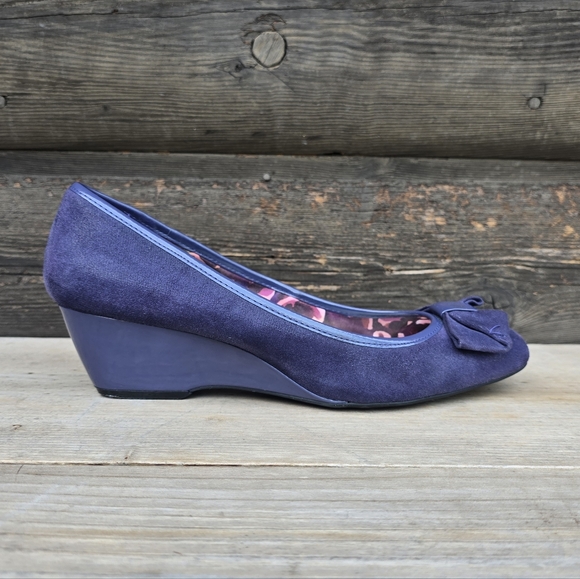 Anne Klein iflex Bower Purple Suede, Sqaured Toe, Comfort Wedge Pumps 10M - Picture 1 of 15